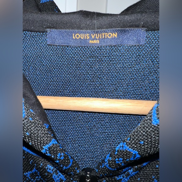 Louis Vuitton Men’s Monogram Hoodie (Size: M) - Picture 5 of 11